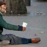 <a href="http://gerontology.sugia.net/%D7%A2%D7%9E%D7%95%D7%93-%D7%93%D7%99%D7%95%D7%9F/?id=3099" target="blank">מיגור העוני</a>